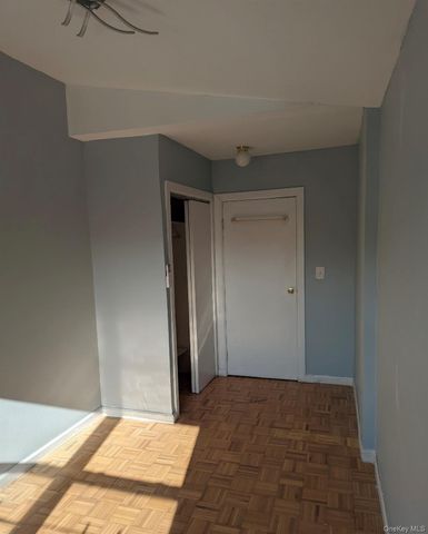 10506 Pinegrove Street 2nd fl, Jamaica, NY 11435