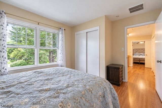 22 Borelle Sq, Sayreville Boro, NJ 08859