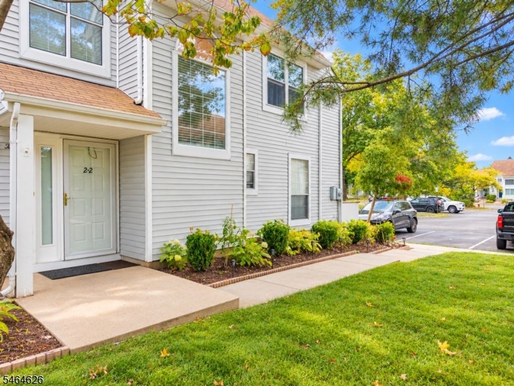22 Borelle Sq, Sayreville Boro, NJ 08859 — exterior