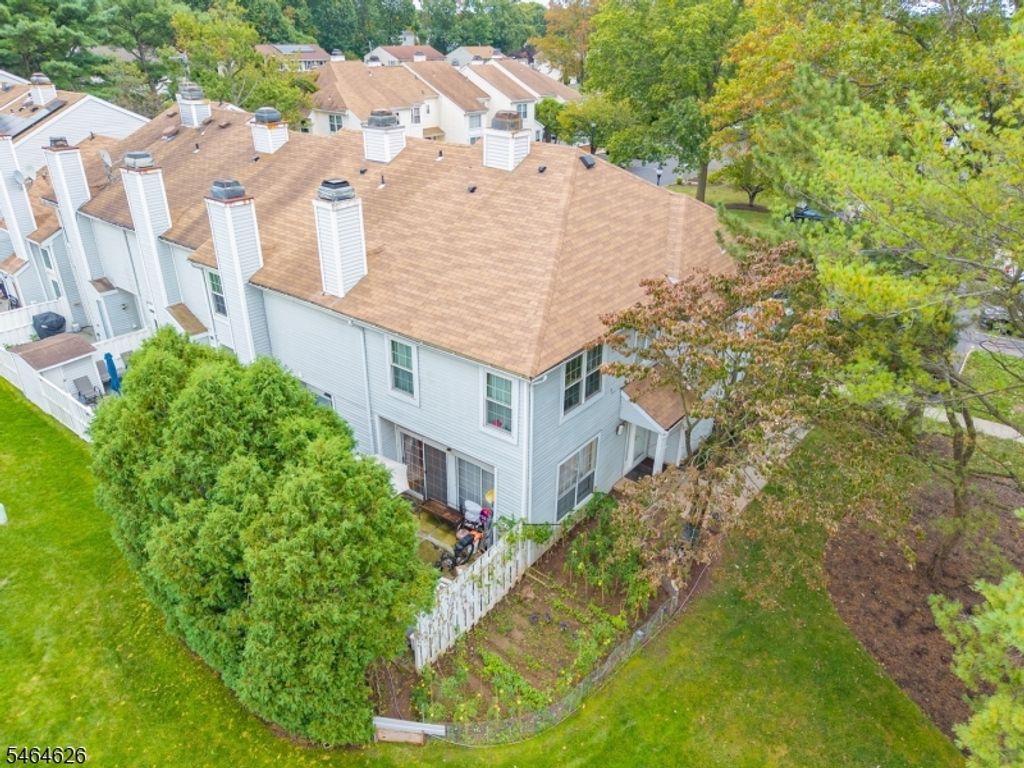 22 Borelle Sq, Sayreville Boro, NJ 08859 — photo 4