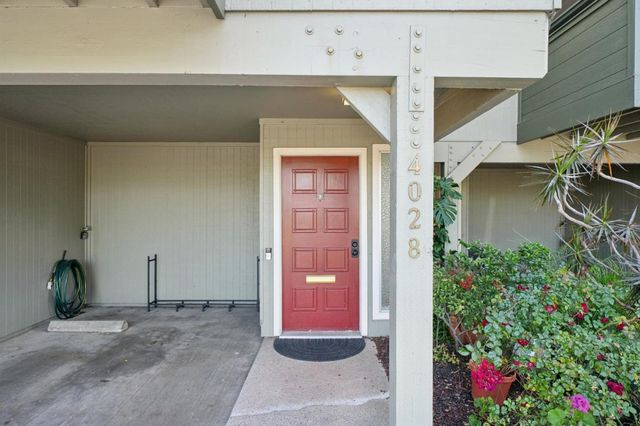 4028 Farm Hill Boulevard 5, Redwood City, CA 94061