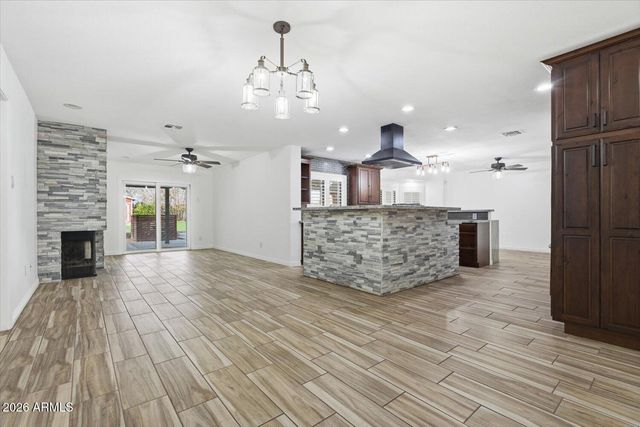 4322 W MONTE CRISTO Avenue, Glendale, AZ 85306