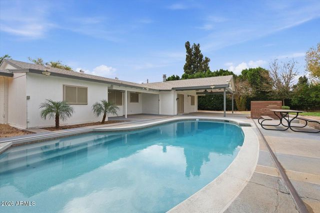 4322 W MONTE CRISTO Avenue, Glendale, AZ 85306