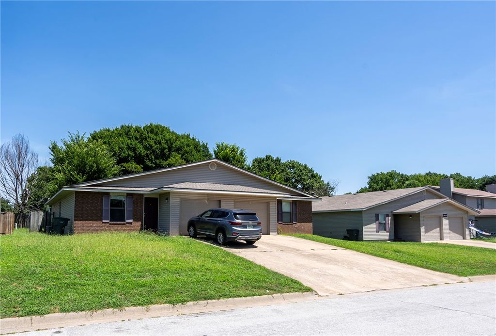 3468 Harvard Street, Fayetteville, AR 72704