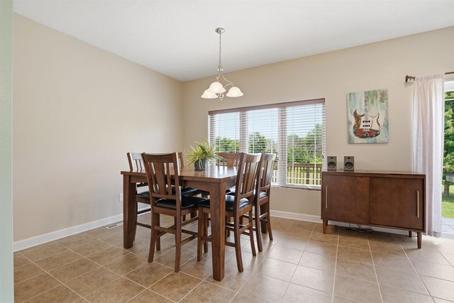 4316 Wedgewood Drive, Cedar Falls, IA 50613