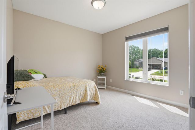 4316 Wedgewood Drive, Cedar Falls, IA 50613