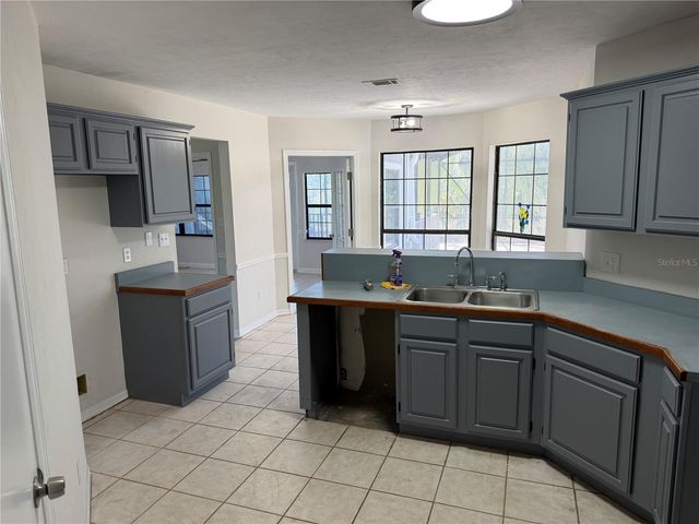 8215 SW 57TH PLACE, Gainesville, FL 32608