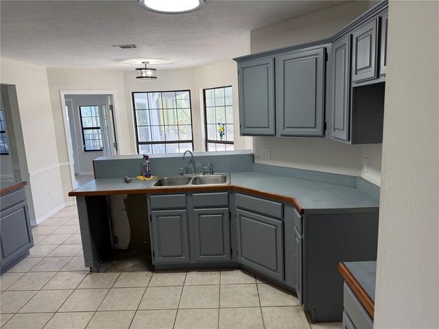 8215 SW 57TH PLACE, Gainesville, FL 32608