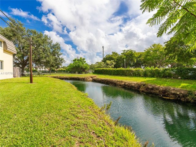 8329 SW 137th Ave 8329, Miami, FL 33183