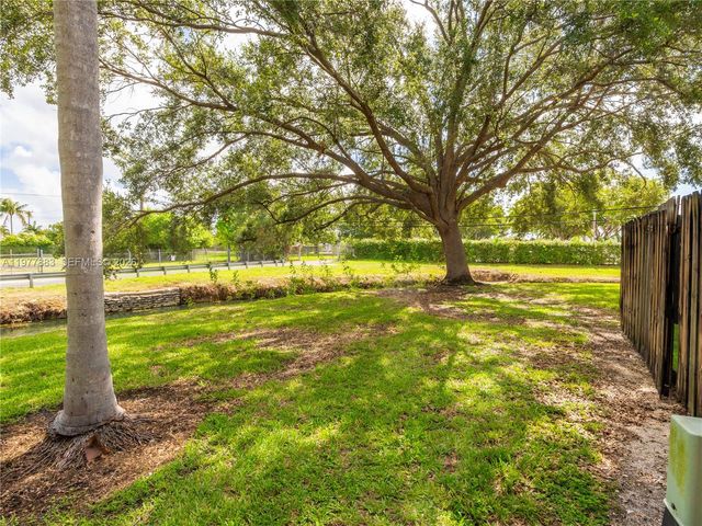 8329 SW 137th Ave 8329, Miami, FL 33183