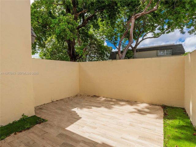 8329 SW 137th Ave 8329, Miami, FL 33183