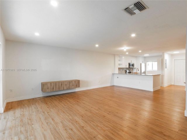 8329 SW 137th Ave 8329, Miami, FL 33183