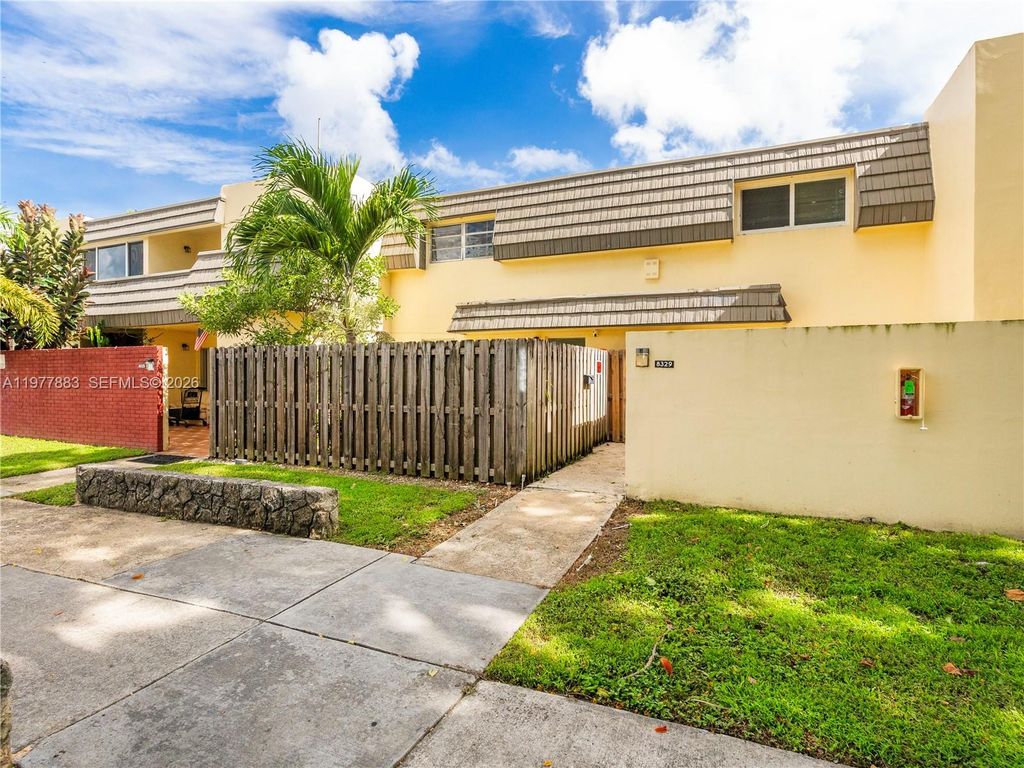 8329 SW 137th Ave 8329, Miami, FL 33183