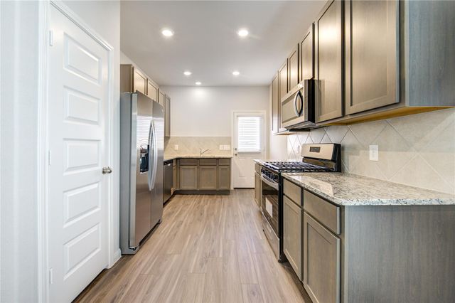 13321 Burbot Drive, Conroe, TX 77384