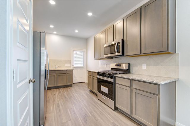 13321 Burbot Drive, Conroe, TX 77384