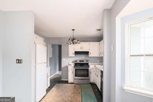 739 Barnetts Bridge Road, Jackson, GA 30233