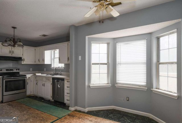 739 Barnetts Bridge Road, Jackson, GA 30233