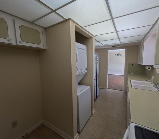 20 SE Turtle Creek Drive Apt F, Tequesta, FL 33469