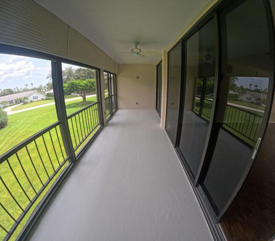 20 SE Turtle Creek Drive Apt F, Tequesta, FL 33469