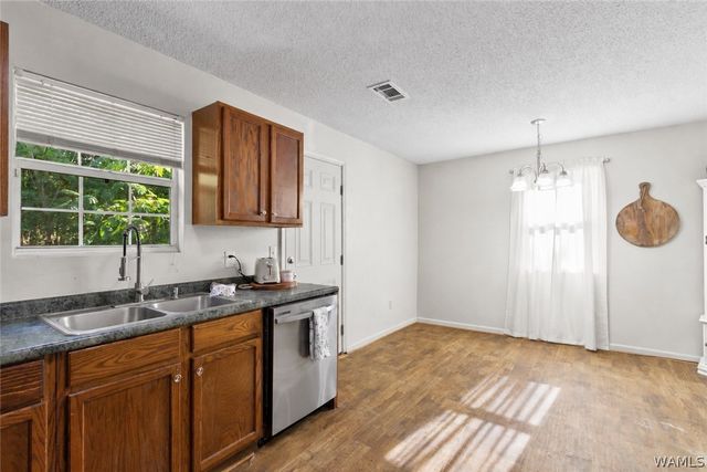17722 Buckhorn, Northport, AL 35475