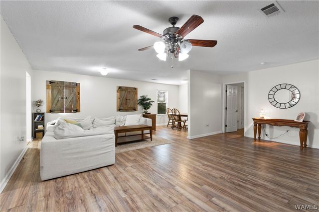 17722 Buckhorn, Northport, AL 35475