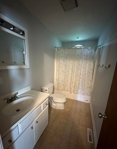 115 1st St, Monteagle, TN 37356