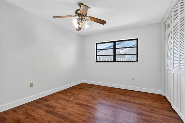 19811 W Oakmont Drive, Hialeah, FL 33015