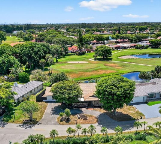 19811 W Oakmont Drive, Hialeah, FL 33015