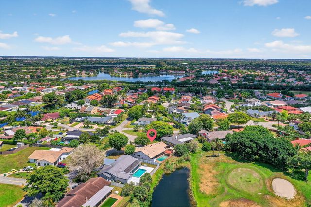 19811 W Oakmont Drive, Hialeah, FL 33015