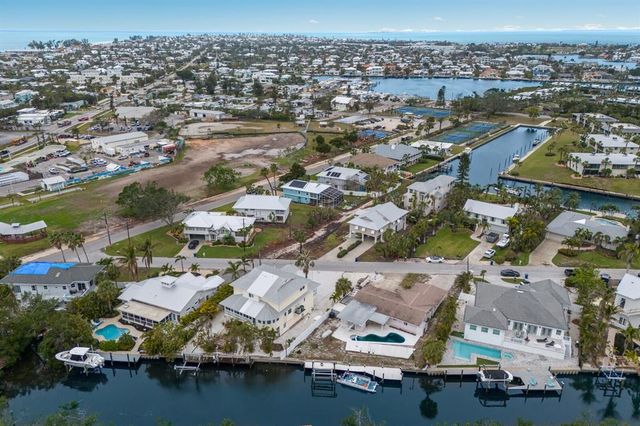 507 59TH STREET, Holmes Beach, FL 34217