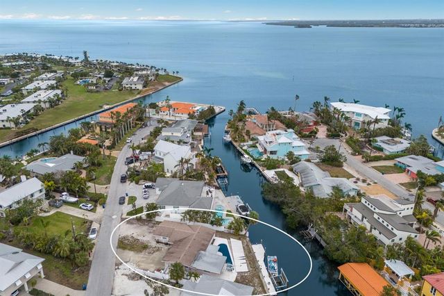 507 59TH STREET, Holmes Beach, FL 34217