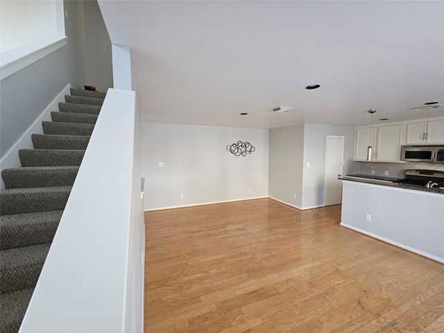 1271 W 17th Street, Houston, TX 77008