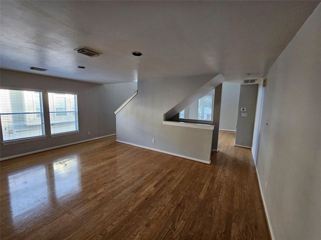 1271 W 17th Street, Houston, TX 77008