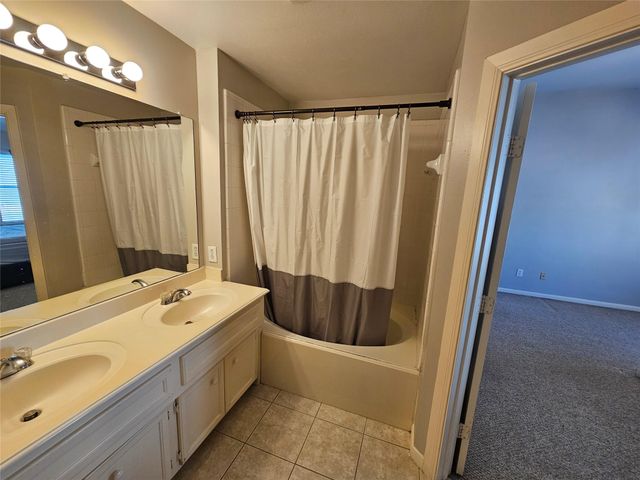 1271 W 17th Street, Houston, TX 77008