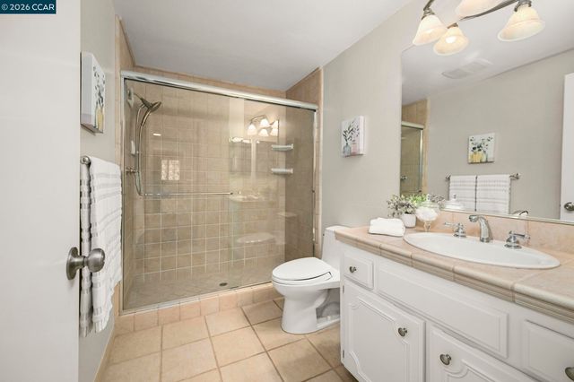 216 Royal Saint Ct, Danville, CA 94526