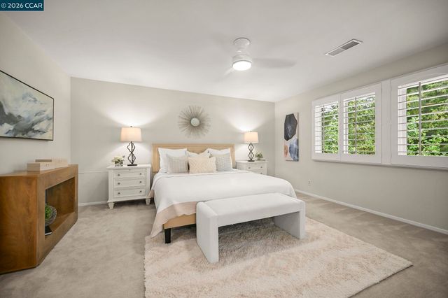 216 Royal Saint Ct, Danville, CA 94526