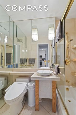 210 E 15th St Apt 6D, New York City, NY 10003