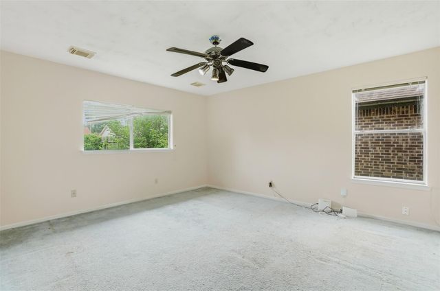15810 Pilgrim Hall Drive, Friendswood, TX 77546