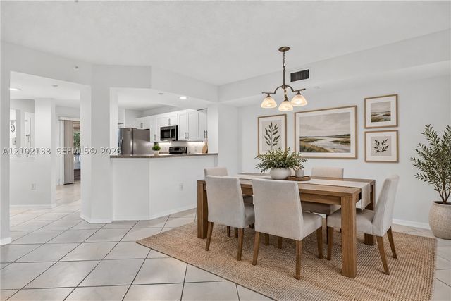 9539 Weldon Cir F308, Tamarac, FL 33321