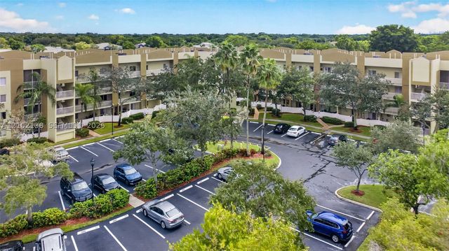 9539 Weldon Cir F308, Tamarac, FL 33321