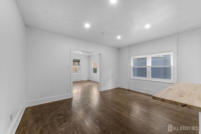 29 Grant Street, Mount Holly, NJ 08060