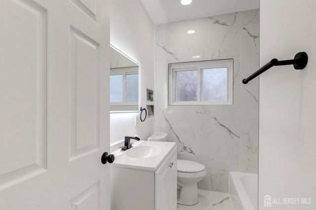 29 Grant Street, Mount Holly, NJ 08060