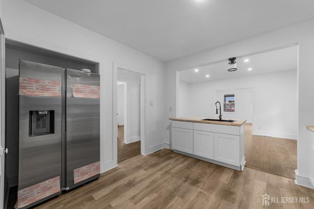 29 Grant Street, Mount Holly, NJ 08060