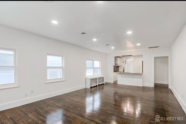 29 Grant Street, Mount Holly, NJ 08060