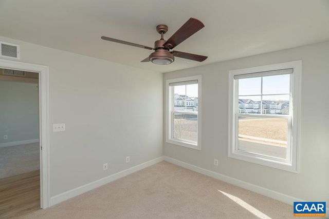 86 CRABAPPLE LN, Zion Crossroads, VA 22942