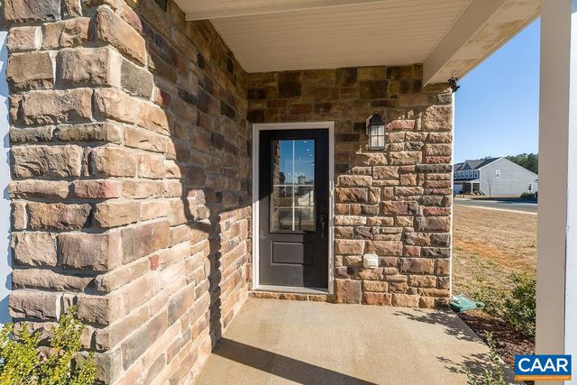 86 CRABAPPLE LN, Zion Crossroads, VA 22942