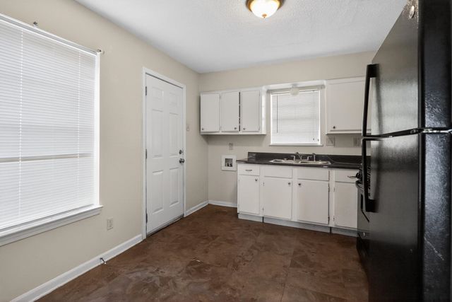 3452 DOBBIN FERRY AVE, Memphis, TN 38118