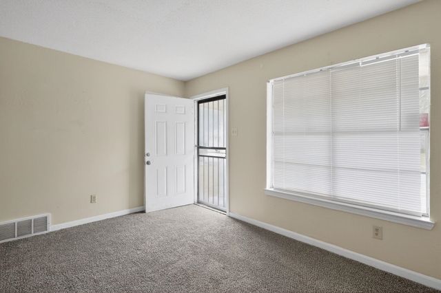 3452 DOBBIN FERRY AVE, Memphis, TN 38118