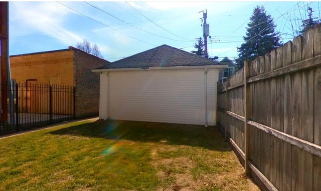 3741 W Dickens Avenue, Chicago, IL 60647