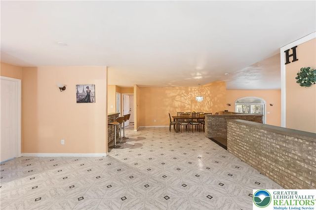 6236 Forest Lane, Price Twp, PA 18302